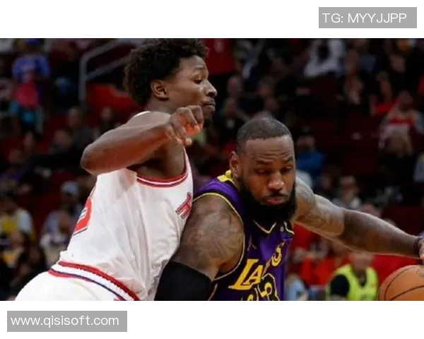 和平精英纪实：见证FPX从新秀到冠军的辉煌成长历程