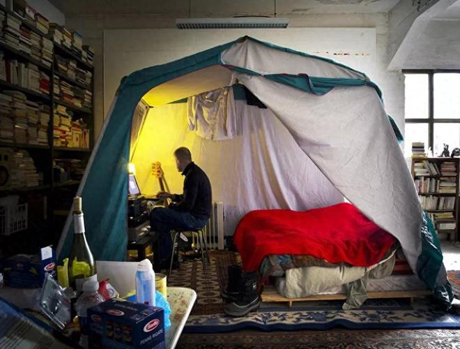 z6com尊龙凯时网站在自己家体验流浪生活：为什么韩国人要在自己的房子里搭帐篷(图4)