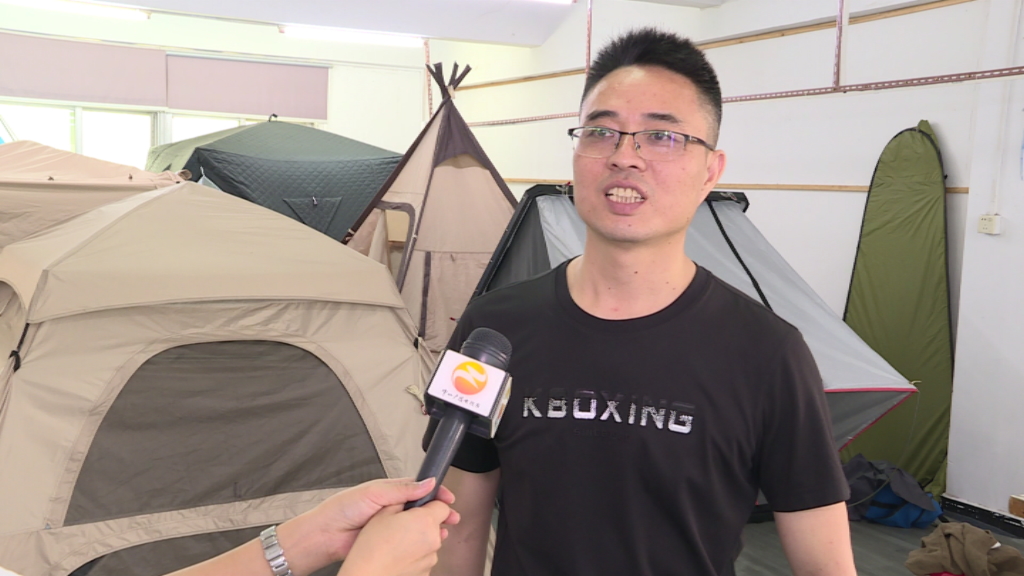 z6com尊龙凯时平台视频关注露营经济（二）：一顶帐篷撑开一片新业态 帐篷装备销(图1)